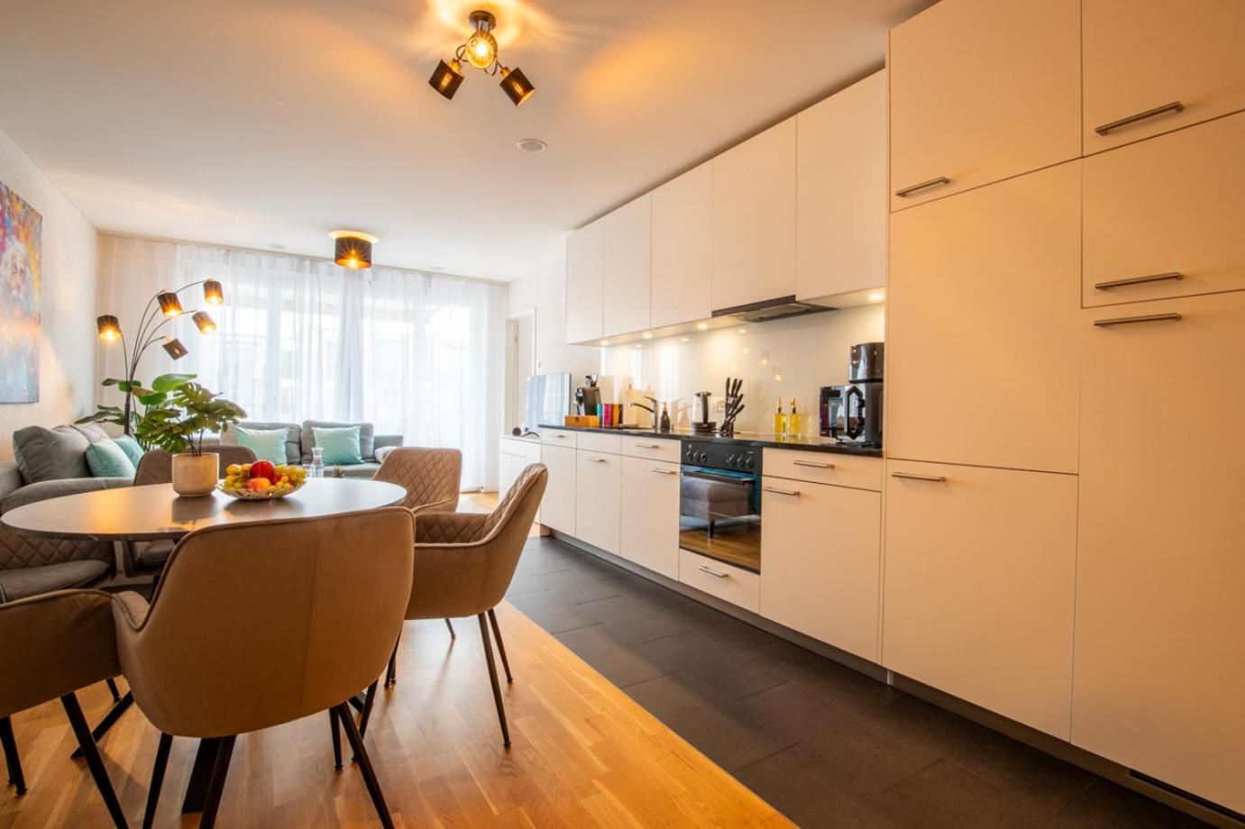 Special Einstein I Apartment Basel, Messe Kleinbasel 10-Star Exterior foto